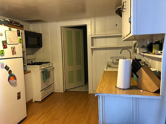 5th image of 701 3rd St