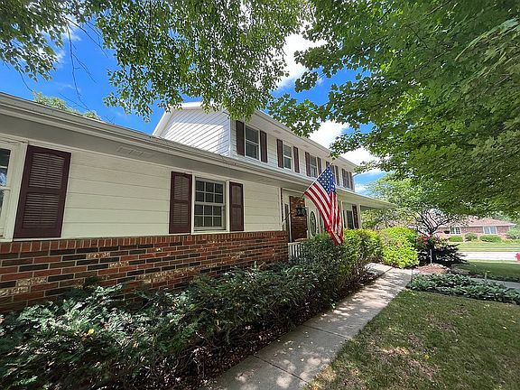 3rd image of 6753 Crooked Creek Dr