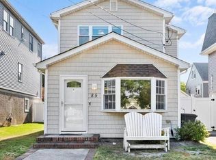 85 Chestnut Rd, Inwood, NY 11096