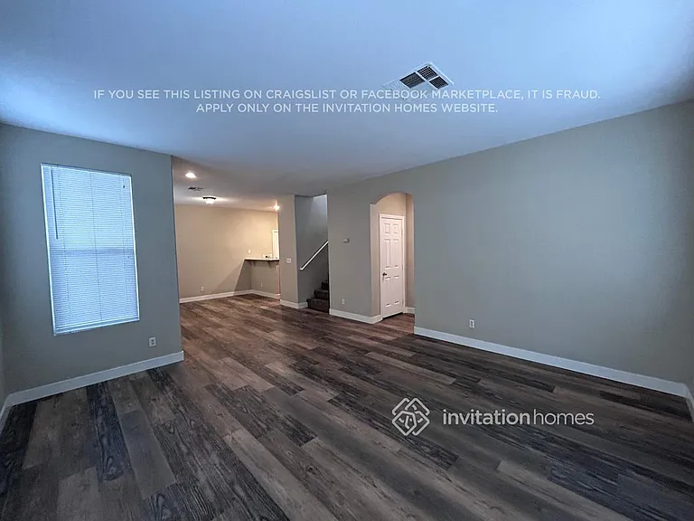 1201 Valerio Ln — Photo 2