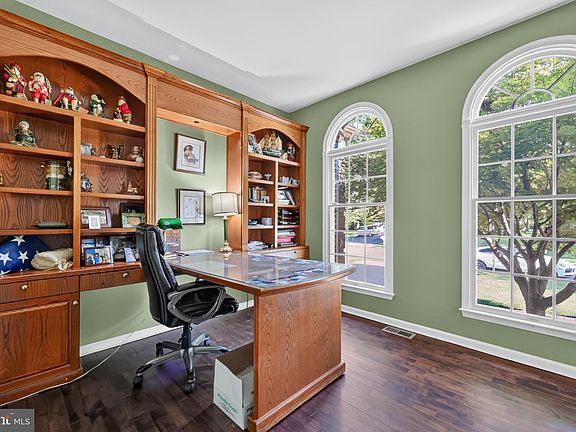 4th image of 21 Murray Rd