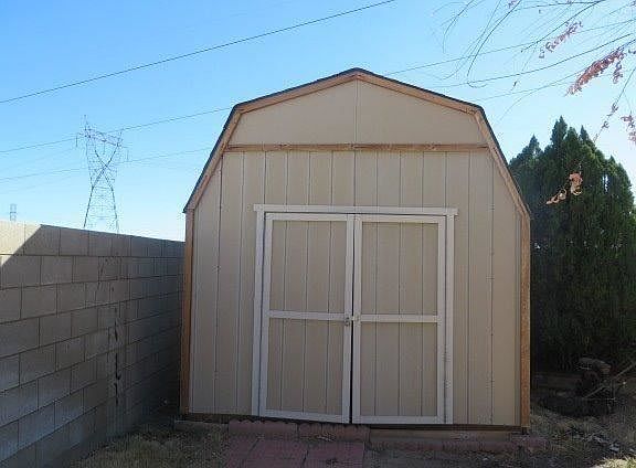 3rd image of 12481 Clearwater Ct