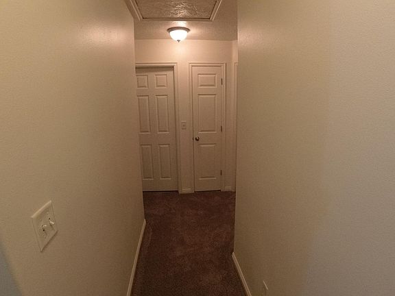 2nd image of 3206 W Davencourt Cir