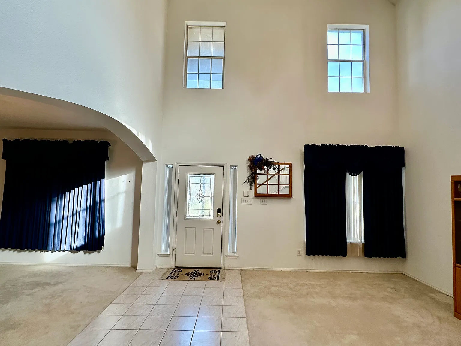 5 bed, 3877 sqft, $3,600 — Photo 3