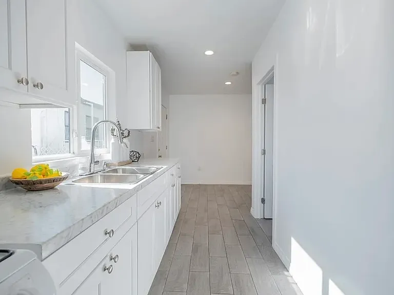8105 Bevis Ave — Photo 2