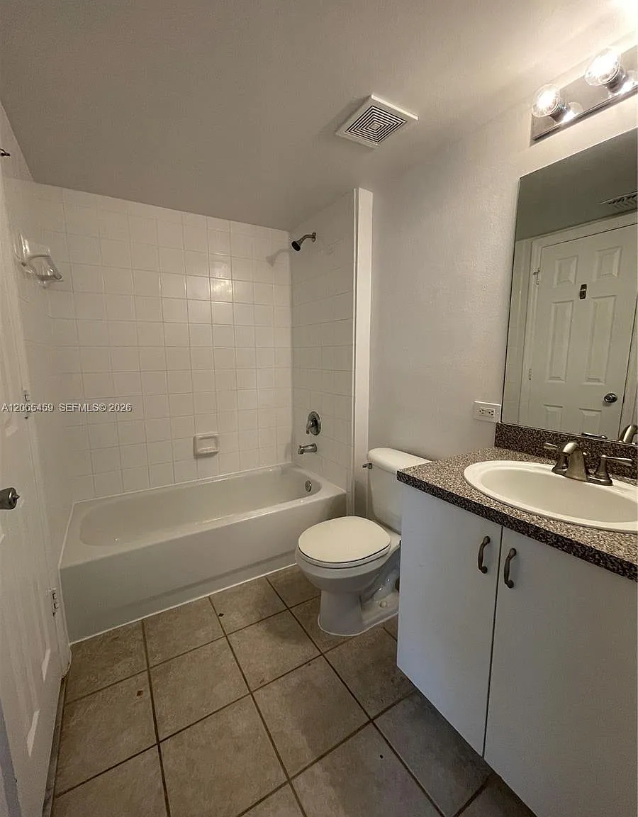 Lyons Rd, Coconut Creek — Photo 2