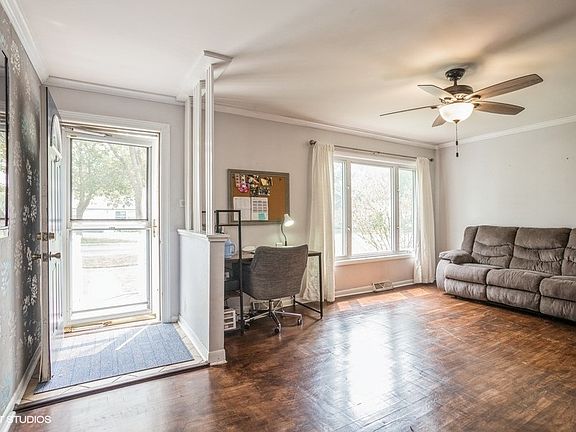 2nd image of 426 N 3rd Ave