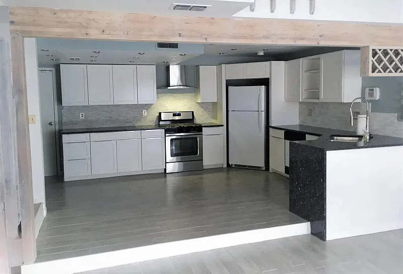 2 bed, 2.0 bath, 1260 sqft, $1,482 — Photo 2