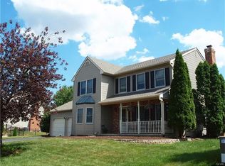870 Schuyler Dr, Easton, PA 18040