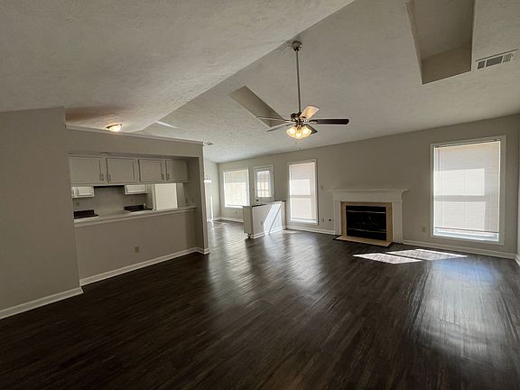 2nd image of 7905 Bland Ln