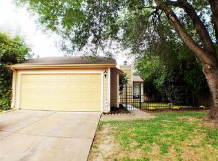 11802 Spring Grove Dr, Houston, TX 77099