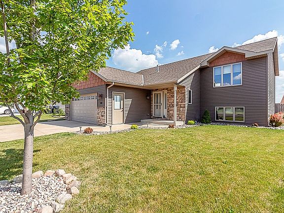2nd image of 201 Copperfield Dr