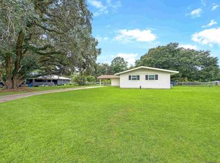6843 Landmor Dr, Greenwell Springs, LA 70739