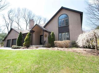 79 Hart St, Burlington, CT 06013