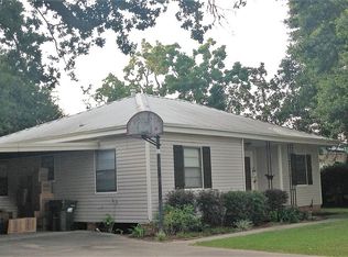 713 N Lewis St, New Iberia, LA 70563