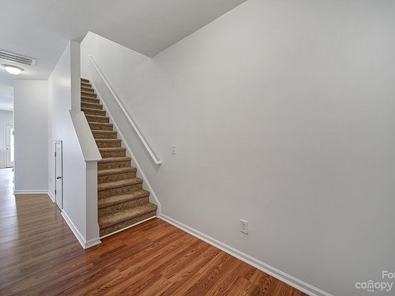 4th image of 4774 Craigmoss Ln