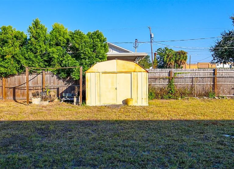 3104 W North A St — Photo 23