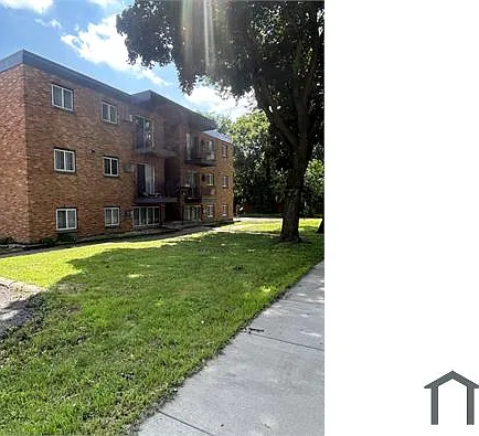 1630 Marion St — Photo 1