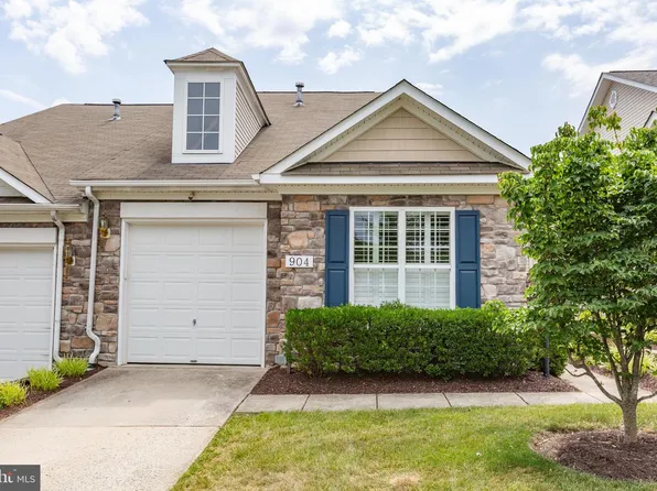 904 Cadmus Dr, Fredericksburg, VA 22401