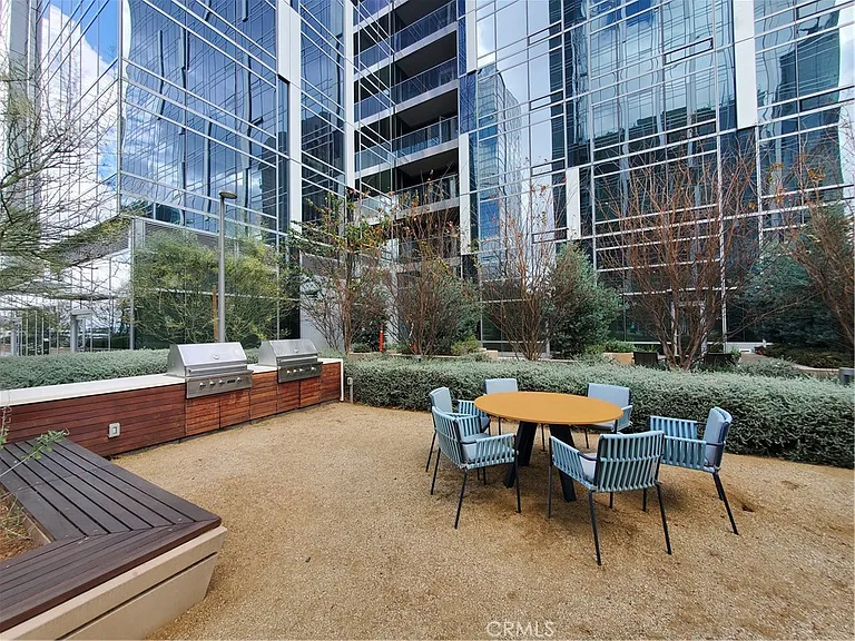 877 Francisco St #521 — Photo 9
