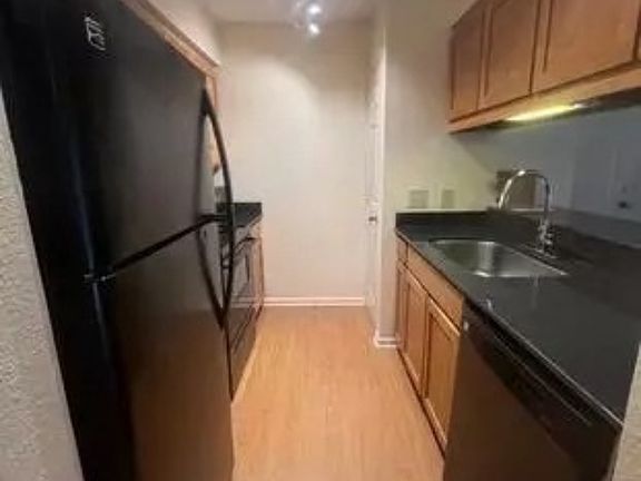 3rd image of 1722 Brice St #H