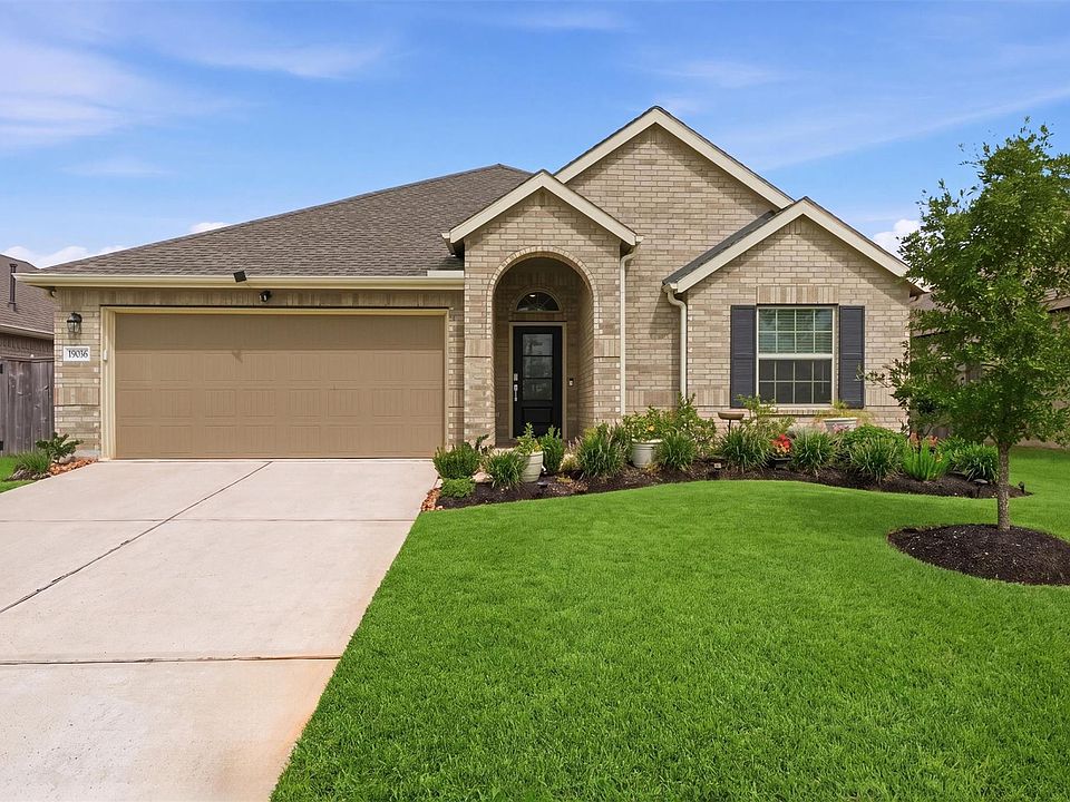 1st image of 19036 Sonora Chase Dr