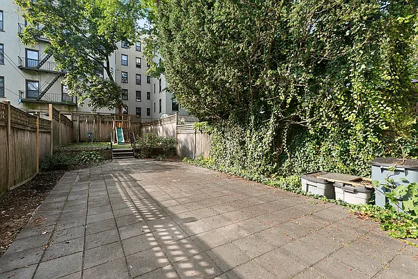 Rented by Corcoran | media 34