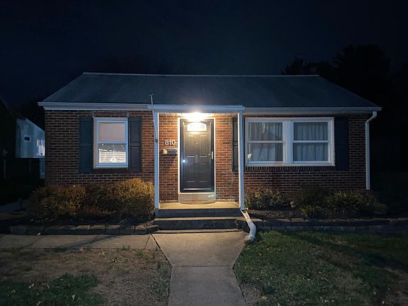 4th image of 810 Linwood St