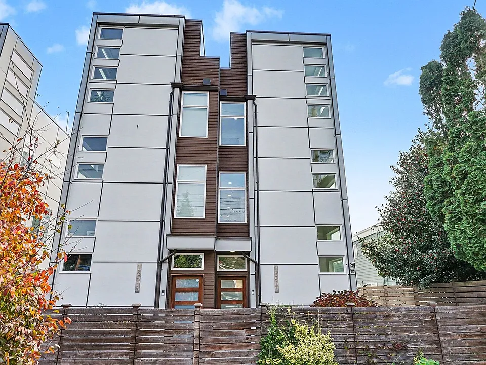 9250 B 17th Ave SW
