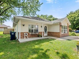 313 Commercial St, Prairie Grove, AR 72753