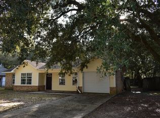 909 Orange St, Ocean Springs, MS 39564
