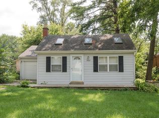 7427 Cedar Dr, Wonder Lake, IL