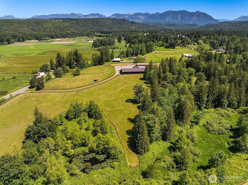 3rd image of 31405 SE Redmond-Fall City Road