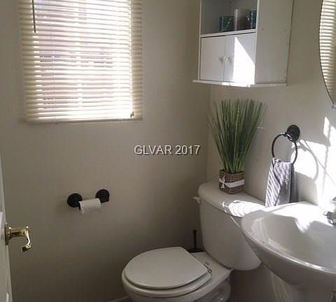 3rd image of 10422 Fancy Fern St