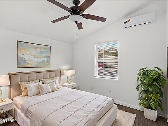 5th image of 4126 Paladino St