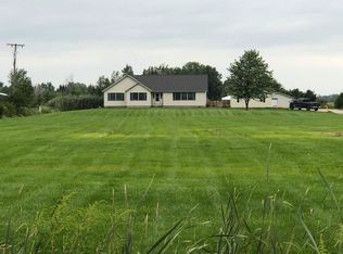 13406 Hough Rd, Riley, MI 48041