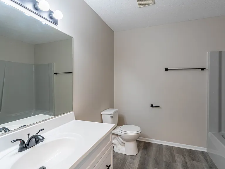 Pinnacle Townhomes — Photo 13