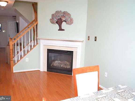 4th image of 3391 Vineland Pl