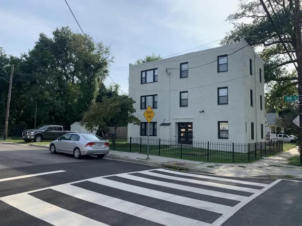 4523 Gault Pl NE #2, Washington, DC 20019