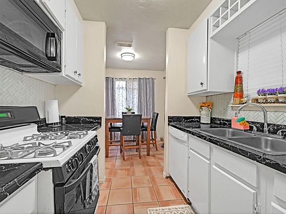 3rd image of 5527 Gineridge Dr
