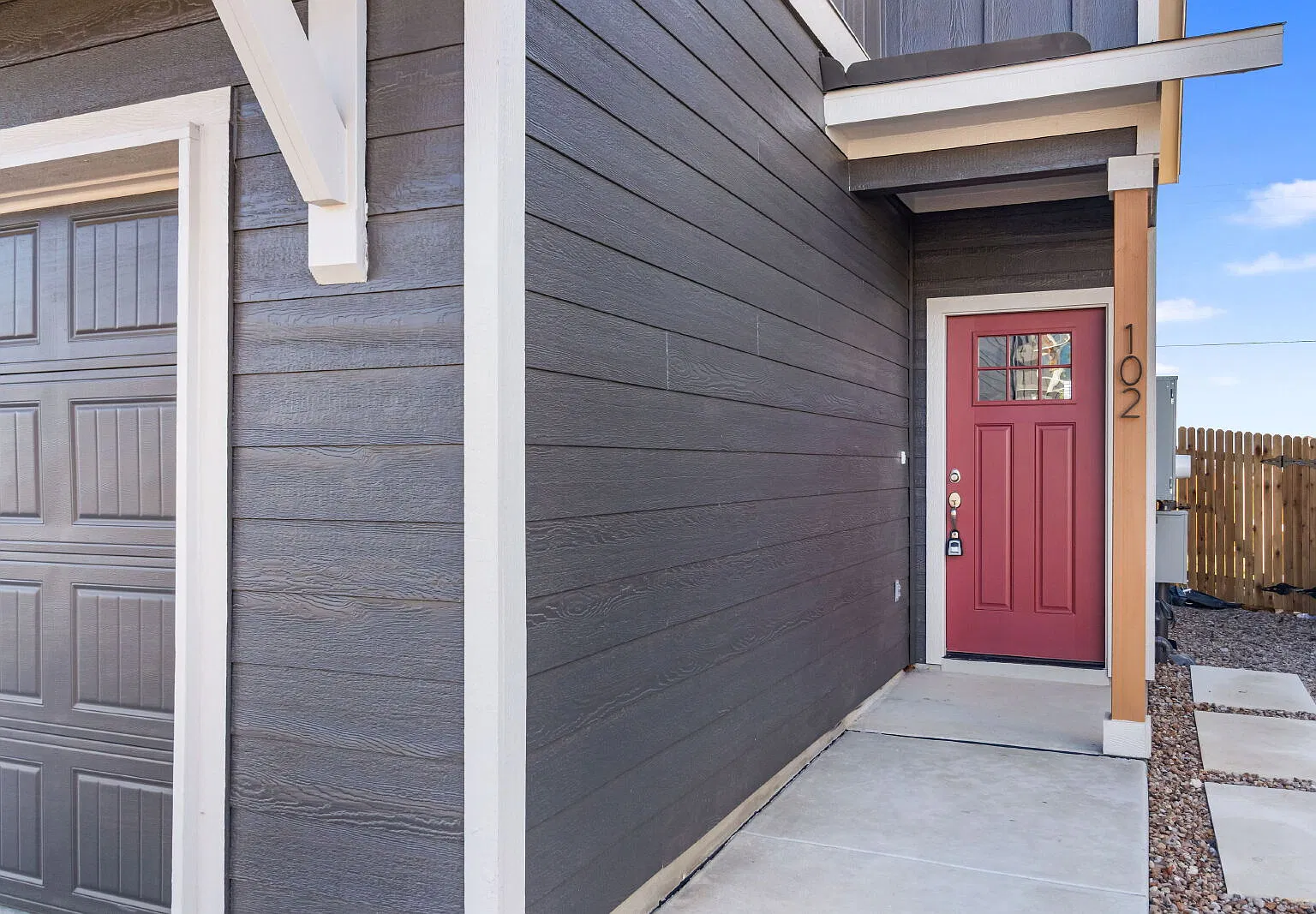 3 bed, 2.5 bath, 1505 sqft, $1,750 — Photo 2