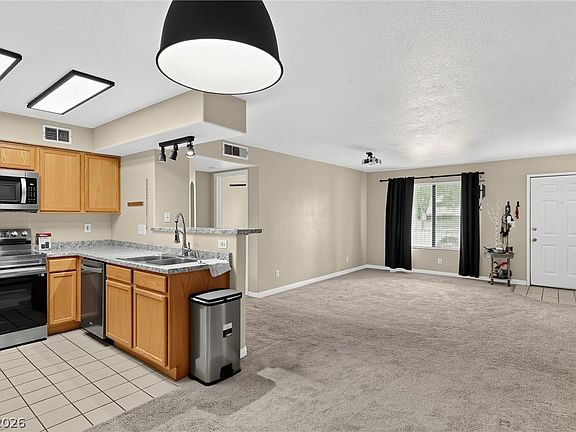 5th image of 1575 W Warm Springs Rd Unit 2212