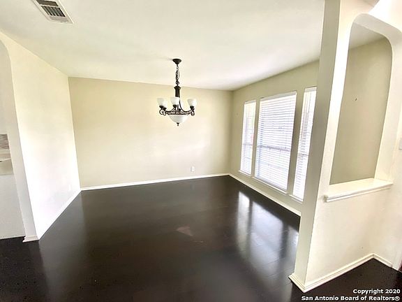 5th image of 5109 Crestwood Hill Dr