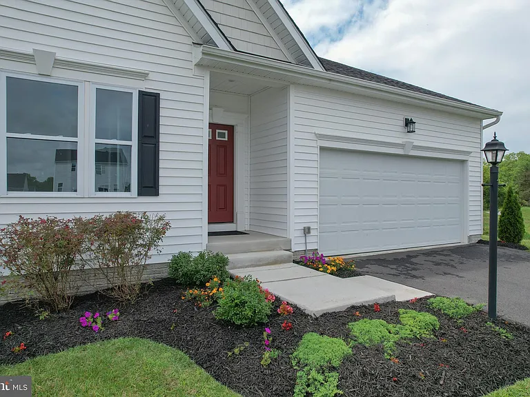 79 Spatterdock Rd — Photo 3