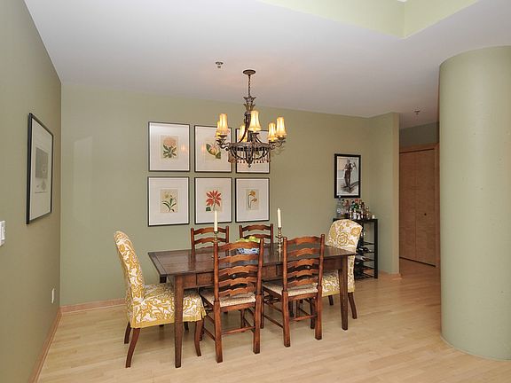 5th image of 215 10th Ave S Unit 521