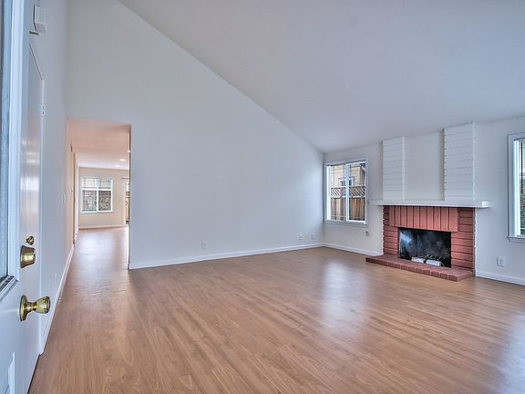 3rd image of 4224 Kingspark Dr