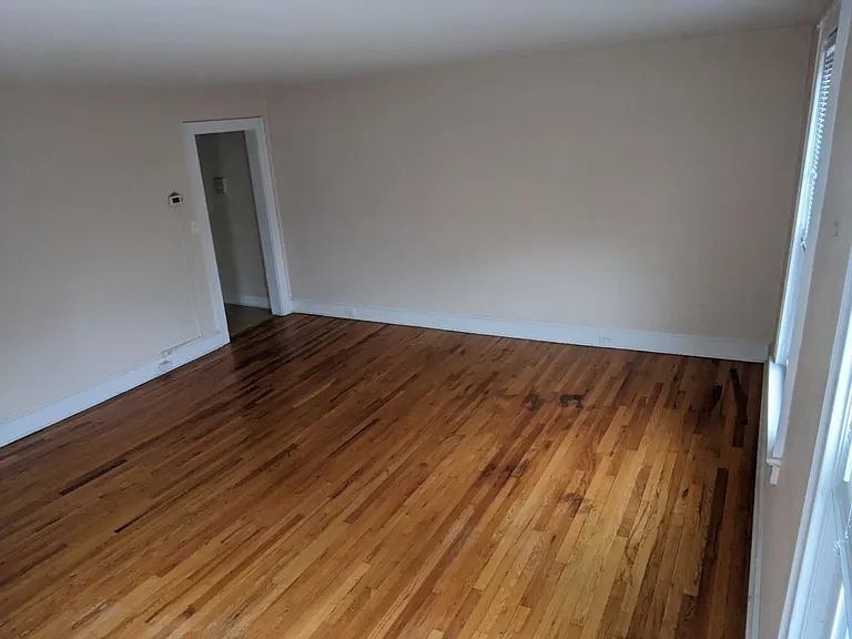 139 Partition St #2L — Photo 3