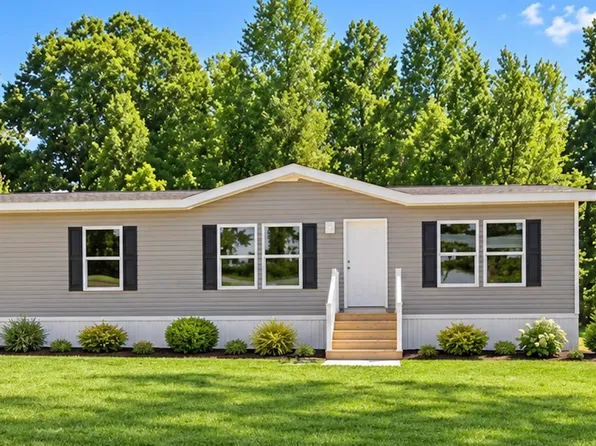221 Helen St, Clinton, SC 29325