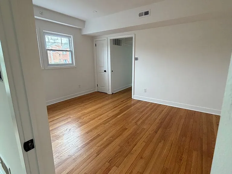 44 Yale Ave — Photo 10