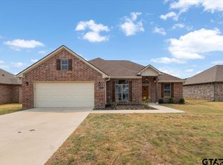 124 Rose Row Ln, Winona, TX 75792